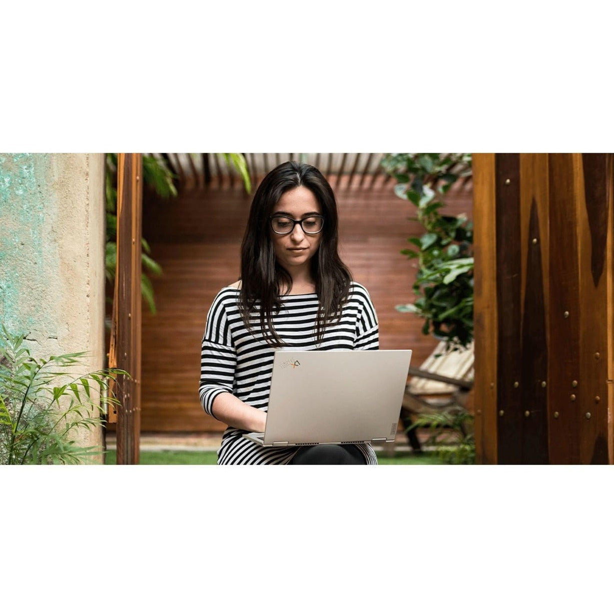 Lenovo 20QA000QUS ThinkPad X1 Titanium Yoga Gen 1 2 in 1 Notebook, Intel Core i7, 16GB RAM, 512GB SSD, Windows 10 Pro