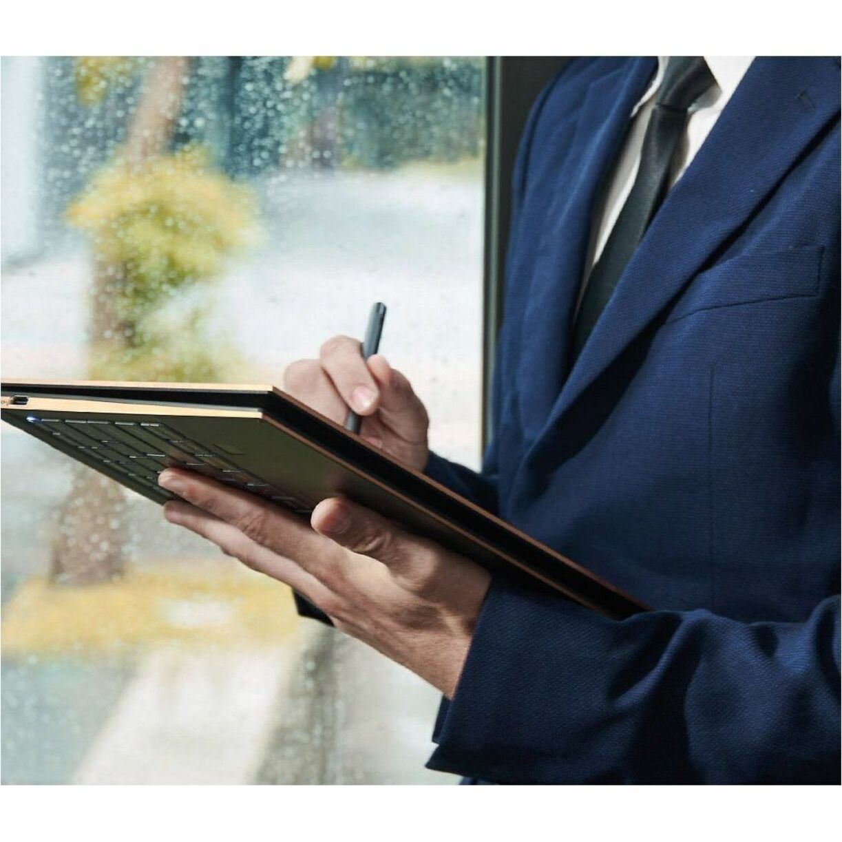 MSI 2024 Summit E13 AI Evo Convertible 2-in-1 Notebook, Intel Core Ultra 7 155H, 32GB RAM, 1TB SSD, 13.3" FHD+ IPS Touch, Windows 11 Pro, 18Hr Battery, Black - SUME1314038 (3 Year Warranty)