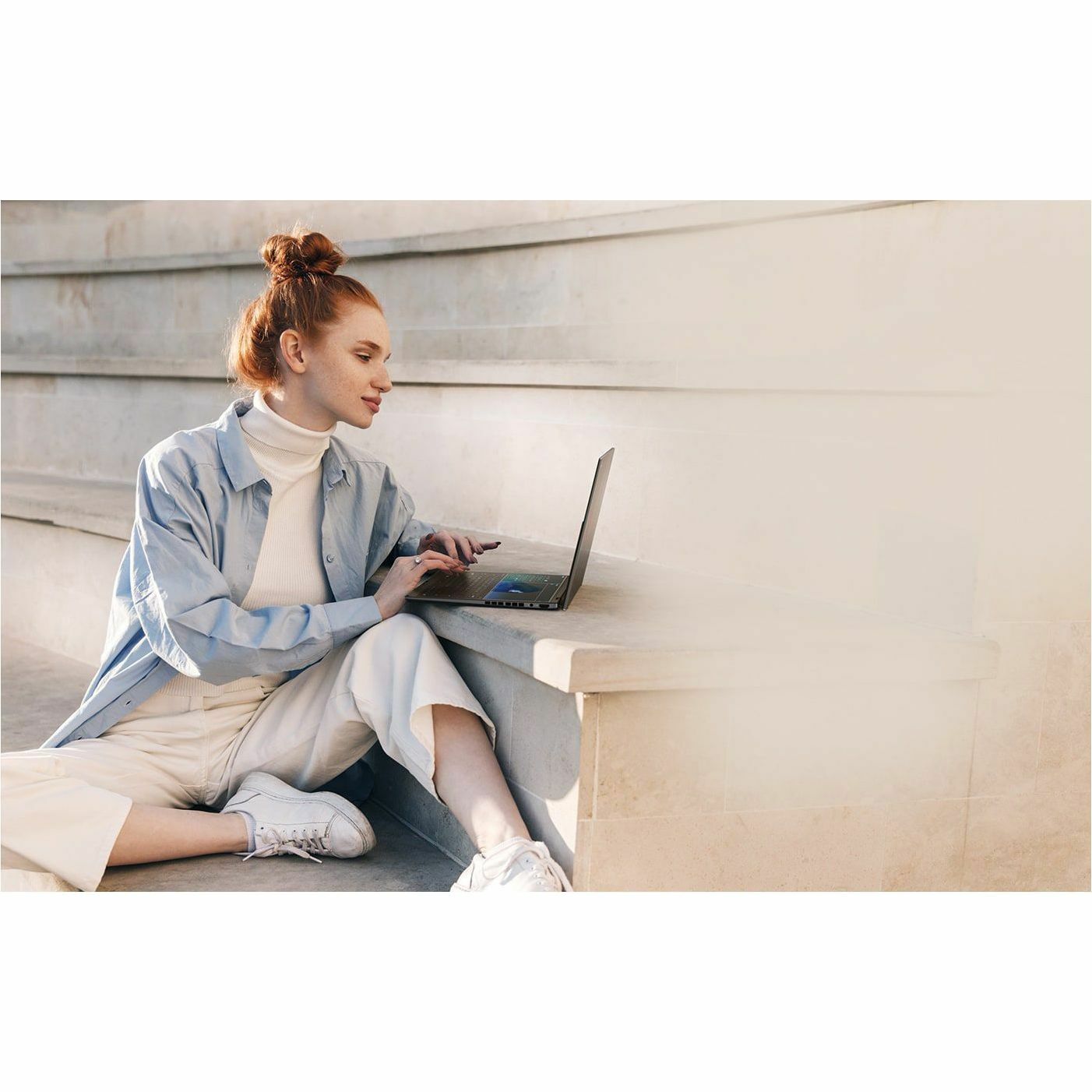 Asus (UX8406CADS79T) Monitors (UX8406CA-DS79T)