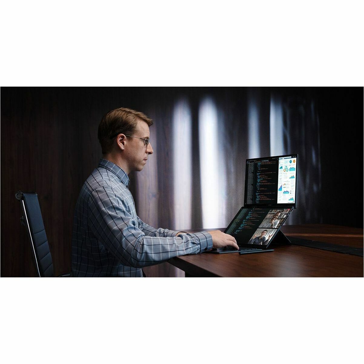 Asus (UX8406CADS79T) Monitors (UX8406CA-DS79T)